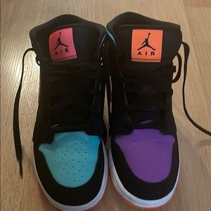 Nike air Jordan size 6Y (woman’s 7 1/2) worn once